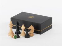 Pièces d'échecs N°3 Bois, ébonisées Plombées Feutrées