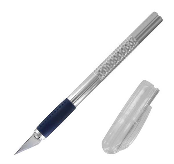 Cutter Deluxe modélisme N°1